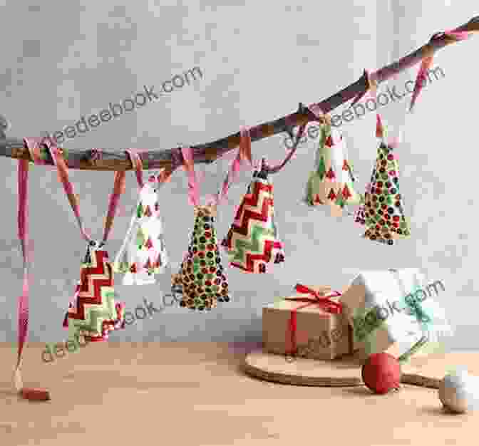 Fabric Garland With Vibrant Patterns And Shapes Fat Quarter: Quick Makes: 25 Projects To Make From Short Lengths Of Fabric